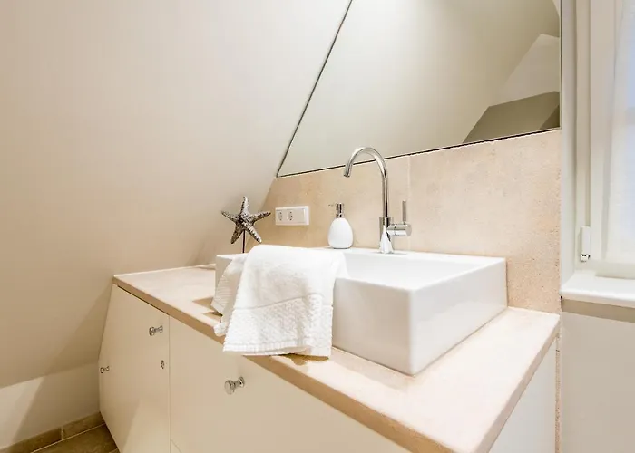 Semesterbostad Leev Marie *